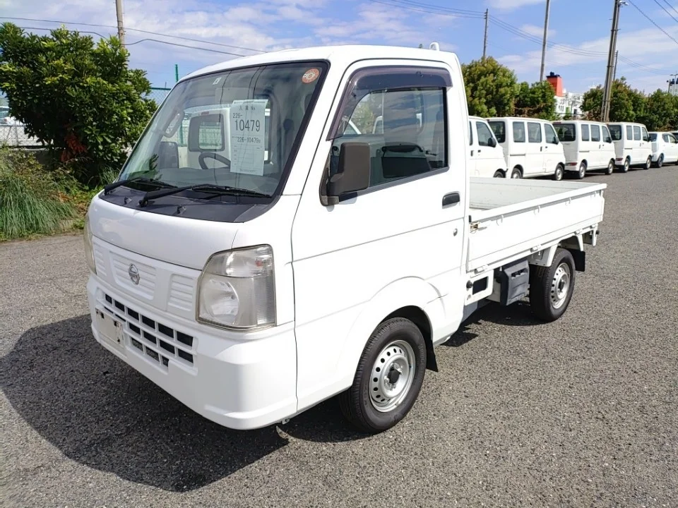 Nissan NT100 Clipper DR16T 2018